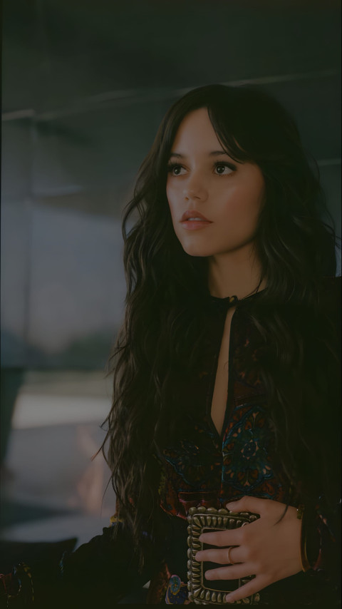 HD Jenna Ortega Photo for Mobile