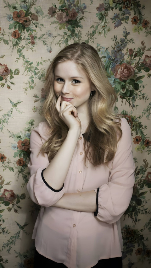 Erin Moriarty 4K Image for Mobile Screen