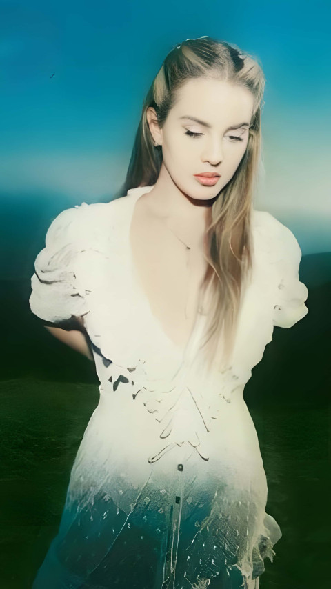 Lana Del Rey Aesthetic Phone Background Image