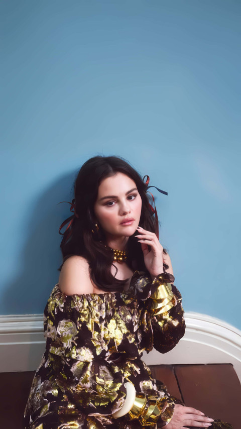 Selena Gomez Hot Look Wallpaper 4K