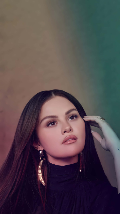 Selena Gomez Cute Photo for Wallpaper