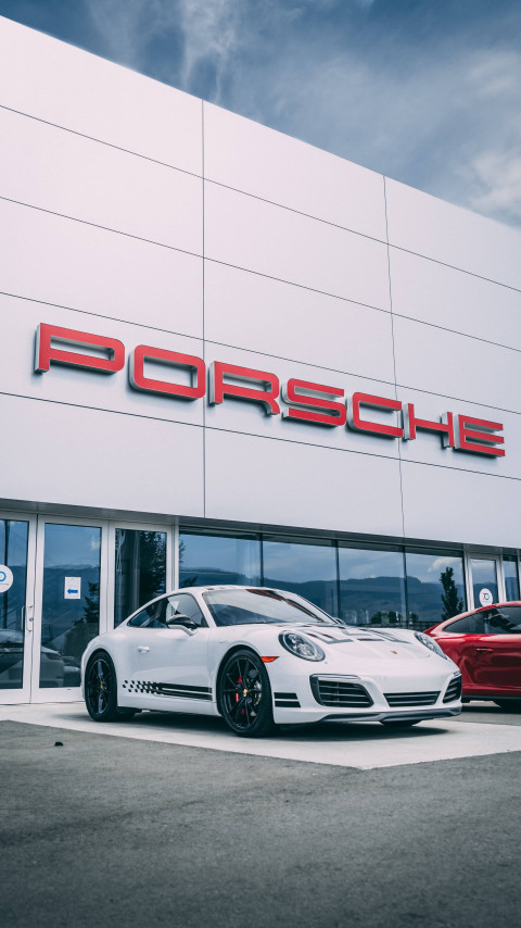 Porsche 911 Outlet Photo in HD for Mobile