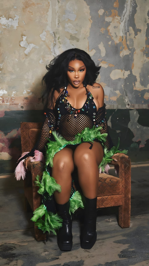 Artistic SZA Wallpaper for Your Phone Background