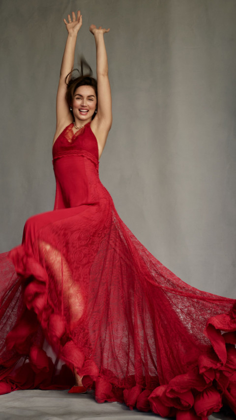 Stunning Ana de Armas 4K Wallpaper for Your Phone