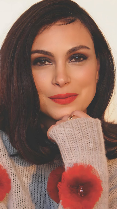 Beautiful Morena Baccarin HD Wallpaper for Download