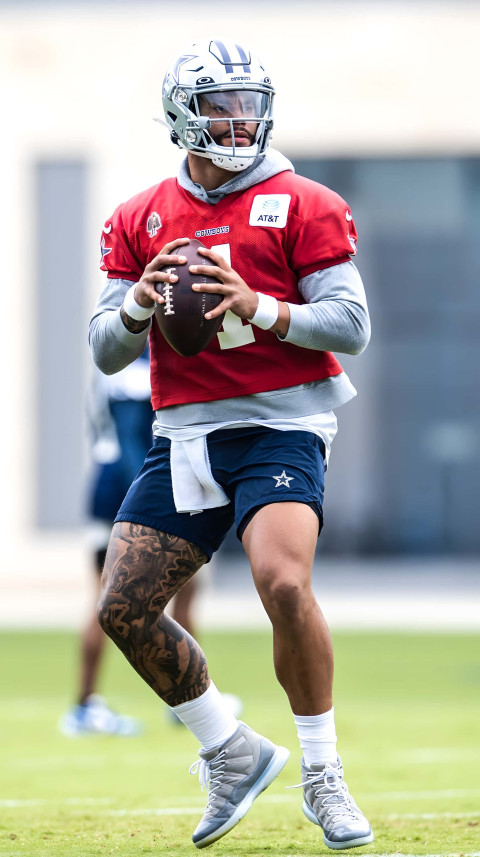 Dallas Cowboy In Action Image