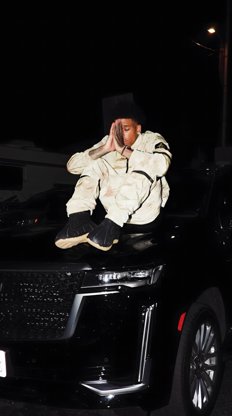 Unique NLE Choppa Phone Pic in HD