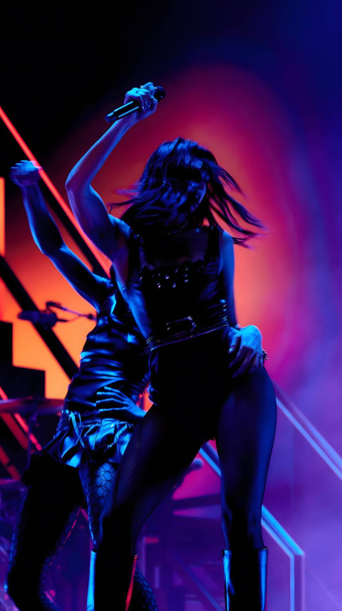 Dua Lipa High Res Image for Screen Background