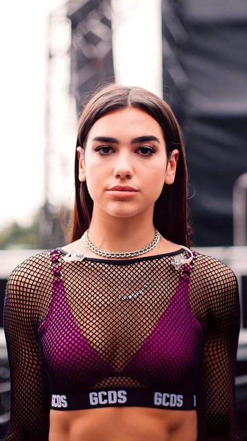 Dua Lipa 4K Picture for Your Screen