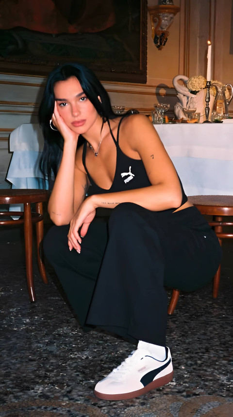 Beautiful Wallpaper of Dua Lipa for Your Phone
