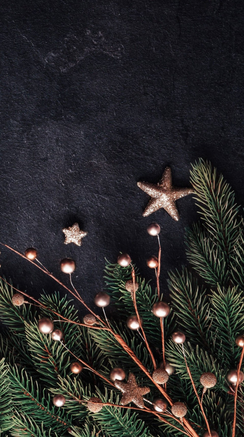 Elegant Christmas Wreaths 4K Image for Holiday Spirit