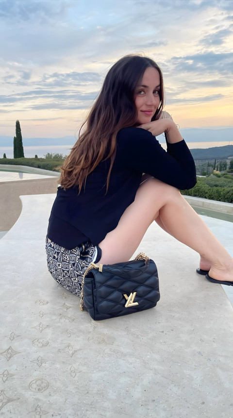 Gorgeous Ana de Armas Picture for Your Mobile Device