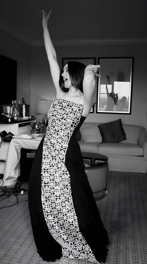 Stunning Ana de Armas Wallpaper in Full 4K Quality