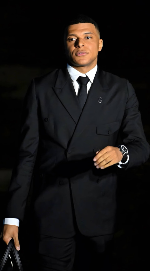 Best Kylian Mbappé Wallpaper for Your Phone