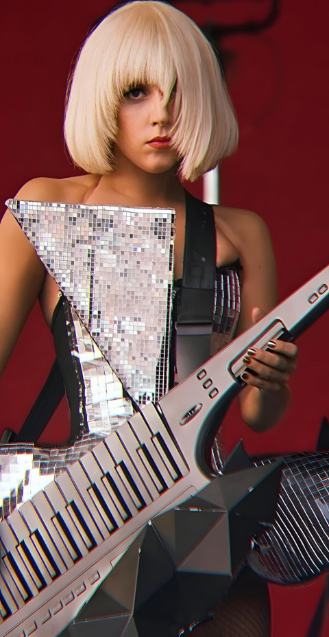 Glamorous Lady Gaga Mobile Picture
