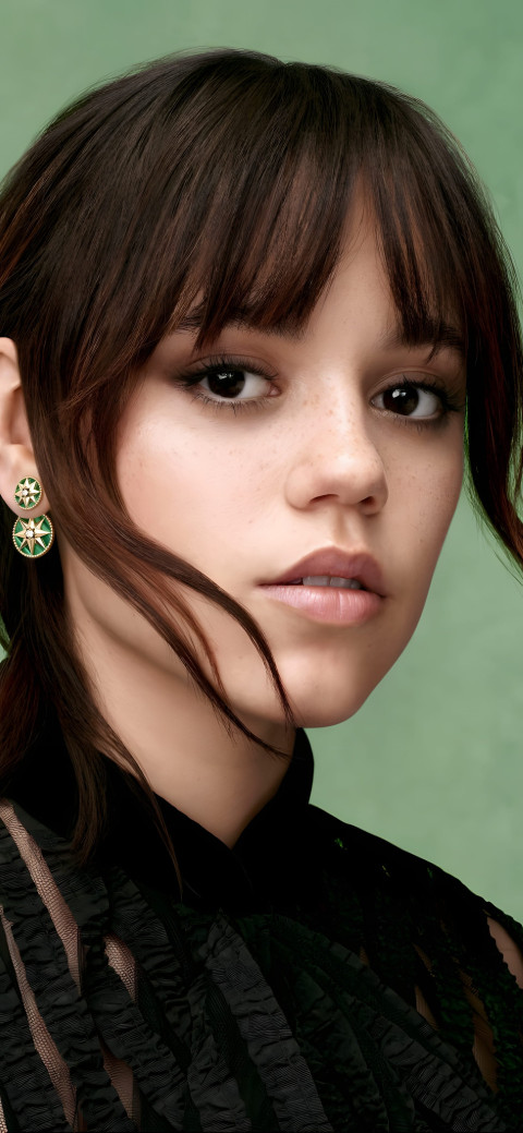 Jenna Ortega Mobile Wallpaper HD