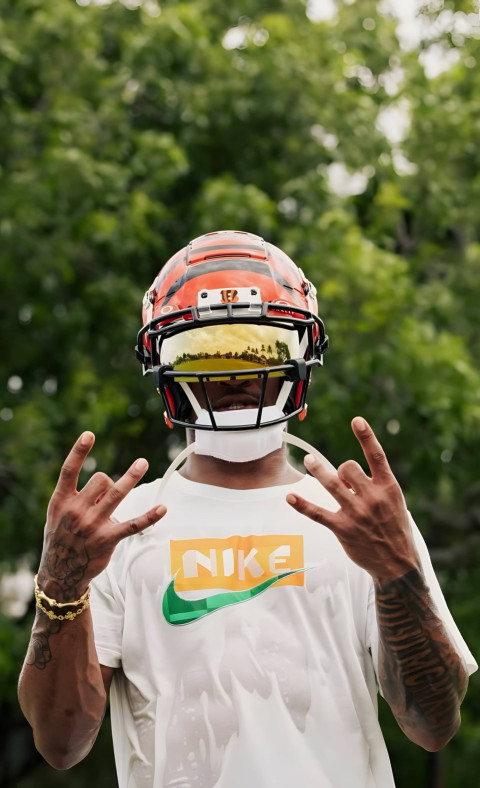 Ja'Marr Chase HD Image for Phone Wallpaper