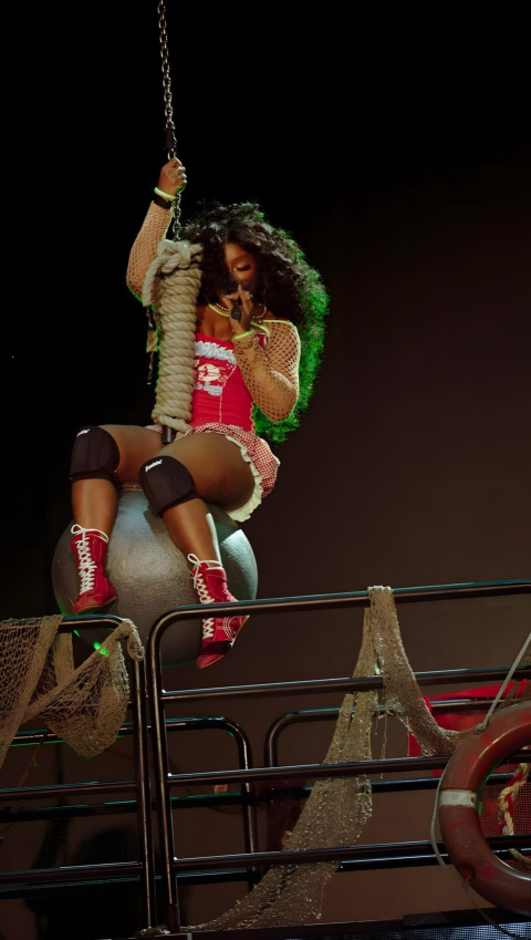 Beautiful SZA Wallpaper for Phone Screen