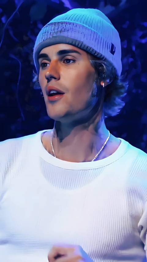 Justin Bieber mobile natural look picture