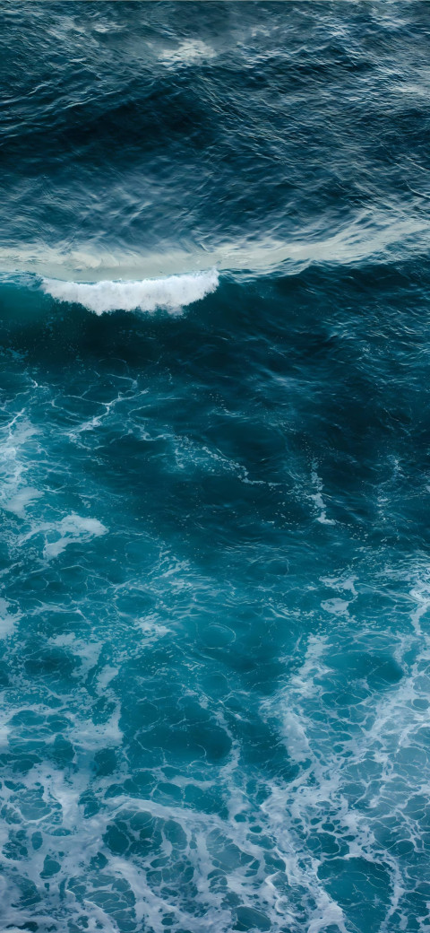 Scenic Wave Phone Wallpaper to Beautify Your Screen