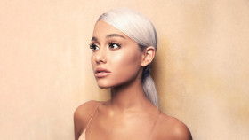 Ariana Grande desktop image collection