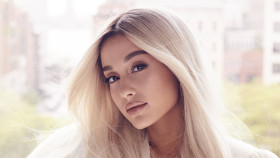 Ariana Grande desktop wallpaper clear HD