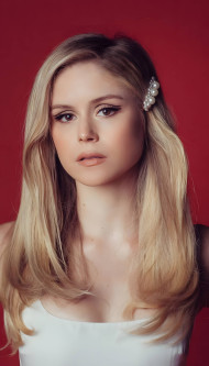Beautiful Erin Moriarty Phone Wallpaper