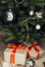 Beautifully Wrapped Christmas Gifts 4K Wallpaper for Phone