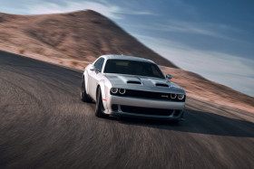 Best Hellcat Desktop Wallpaper for Muscle Car Lovers