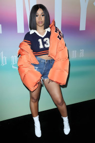 Cardi B Mobile Photo Online
