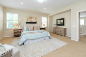 Charming Bedroom Wallpaper for a Cozy Ambience