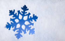 Crystal Snowflake Glow Image