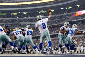 Dallas Cowboys Action Time Wallpaper for Every Football Fan