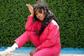 Download Stunning SZA 4K Photo for Free