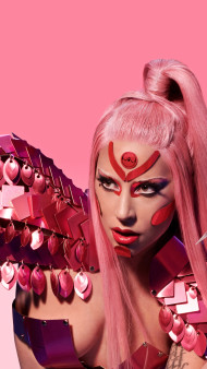 Elegant Lady Gaga Mobile Picture