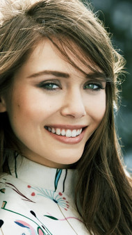 Elizabeth Olsen cute mobile wallpaper pack