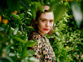 Elizabeth Olsen desktop photo gallery 4K