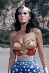 Exclusive Lynda Carter Mobile Wallpaper in 4K