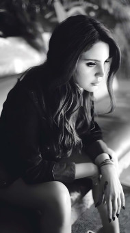 Gorgeous Lana Del Rey 4K Photo for Your Mobile