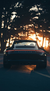 Iconic Porsche 911 HD Picture to Download