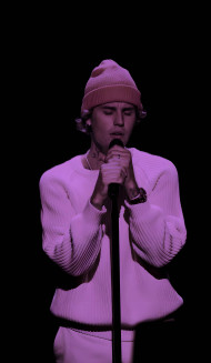 Justin Bieber mobile singer photo portrait