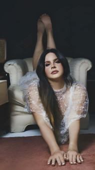 Lana Del Rey High-Quality Wallpaper for Your Phone