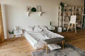 Light Bedroom Wallpaper for an Airy Feel