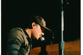 Morgan Wallen Desktop Image to Enhance Your Display