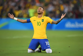 Neymar Sad Moment Desktop Wallpaper