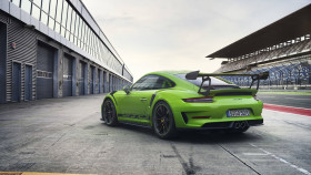 Porsche 911 High-Resolution Image and Wallpaper HD