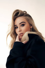 Sabrina Carpenter HD Stage Wallpaper