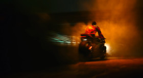 Stunning Cyberpunk Racing Bike Night with Neon Glow 4K