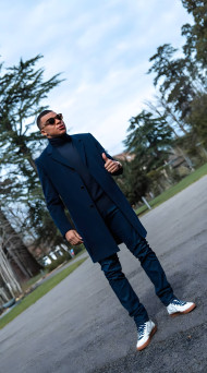 Stunning Kylian Mbappé Photo for Mobile Screens