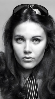 Vintage Lynda Carter Photo for Mobile Device